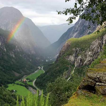 فندق فندق Stalheim