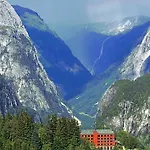 ホーム スタルハイム